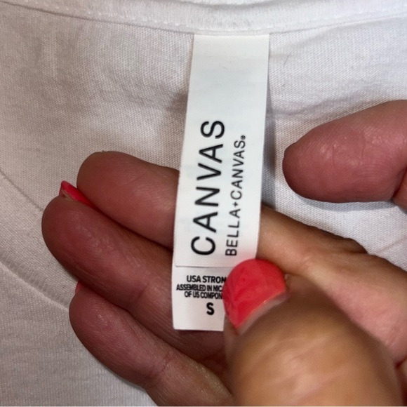 Halloween Graphic T-shirt Pumpkins Ghosts Bats Cats Witches Cobwebs Size Small - Picture 3 of 8